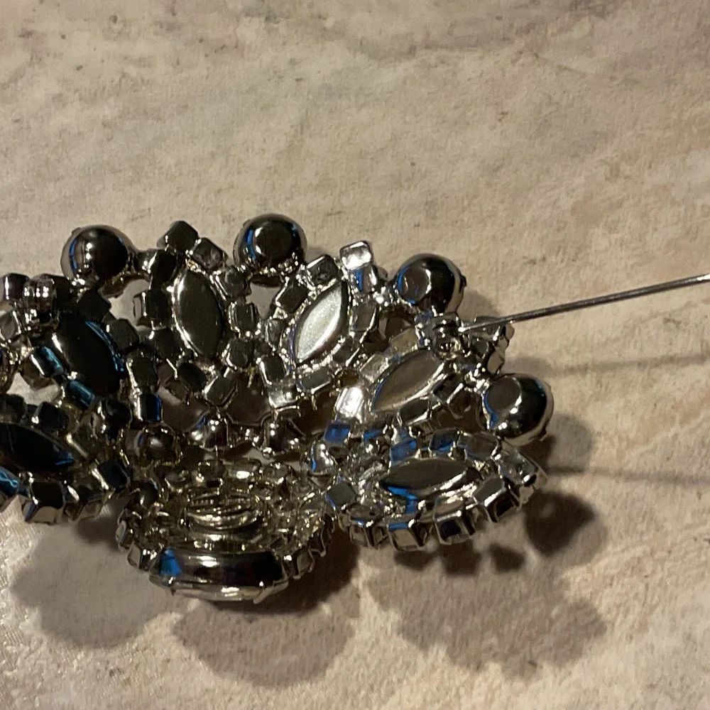 Garne  Rhinestone Brooch silvertone signed 3” across vintage